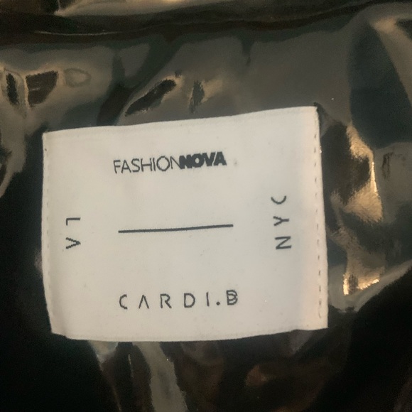 Limited edition Cardi B for Fashion Nova black Trench coat SOLD OUT size MEDIUM - Picture 12 of 16